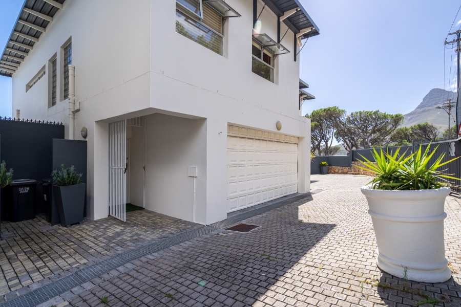 2 Bedroom Property for Sale in Camps Bay Western Cape